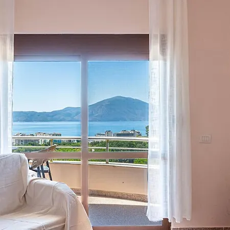 Radhima 16 - Two Bedroom Apt, Sea View Apartman